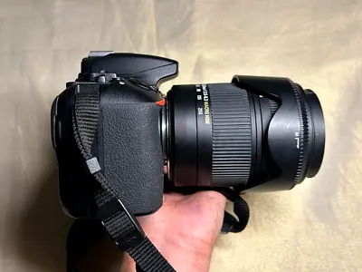 Nikon D5500 DSLR Full Kit + Sigma 18–250mm F3.5-6.3 DC MACRO OS + Bag+charger