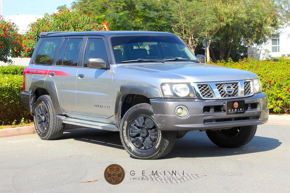 Nissan Patrol Safari 2017 — photo 1 of 17