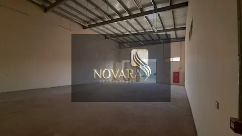 Warehouse for annual rent in Umm Al Quwain, 3,000 sq ft, 29 kW electricity, rent AED 90,000