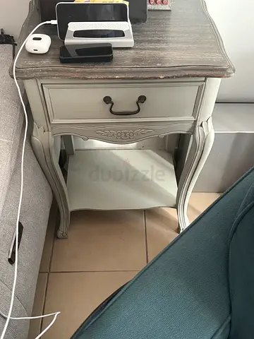 Vintage-style wooden bedside table / nightstand - light grey