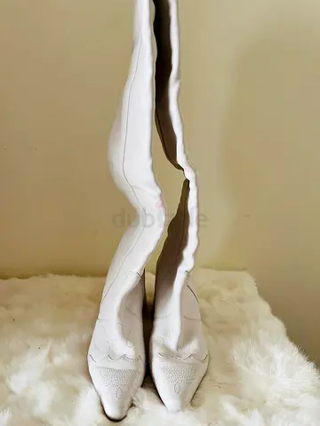 ORIGINAL Naked Wolfe White Knee-High Boots — Size 42, Good Condition