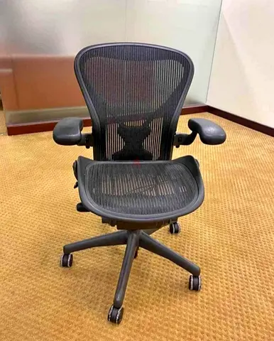Herman Miller Size B Aeron Classic Office Chair fully loaded