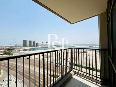 Balcony | Sea View | Vacant