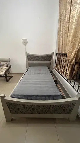 Double bed frame
