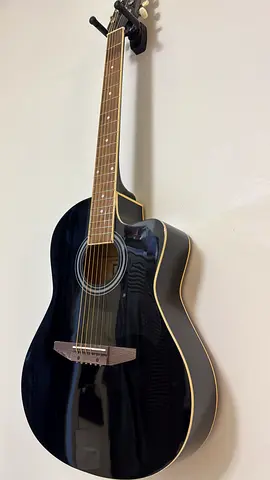 Black Acoustic Guitar - excellent