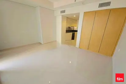Vacant | Prime Location I Unfurnished