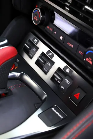 صورة 18 لـ 2023 Nissan GT-R