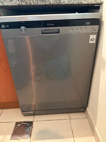 LG Stainless Steel Dishwasher - Good Working Condition