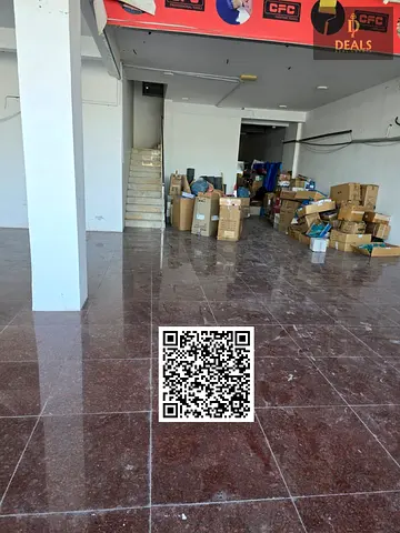 للمشاريع الكبرى: محل تجاري ضخم للإيجار في الجرف | 4600 قدم مع ميزانين | بتسهيلات حتى 6 دفعات