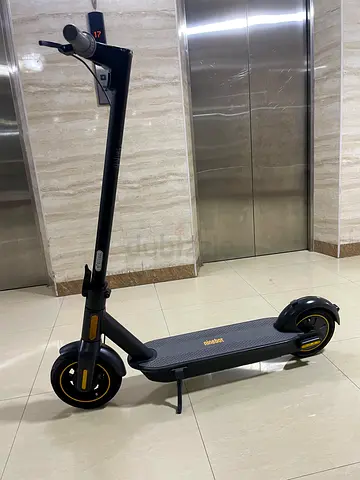 Ninebot g30 max electric scooter 65km range 30km H speed