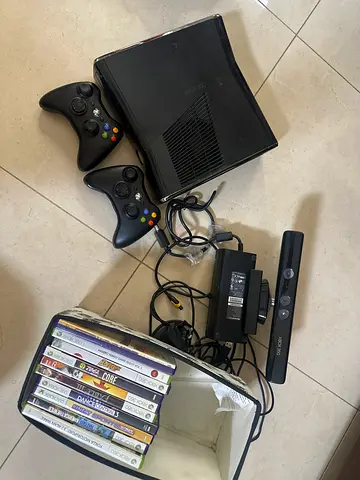 Xbox360 full set with 10 game CDs
