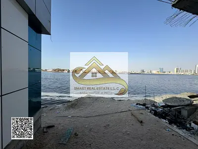 شقة فندقية على الخور بمقدم 74000 فقط وأقساط 6 سنوات