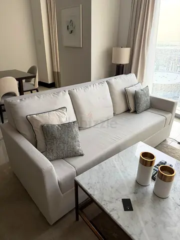 Light grey 3-seater sofa in excellent condition