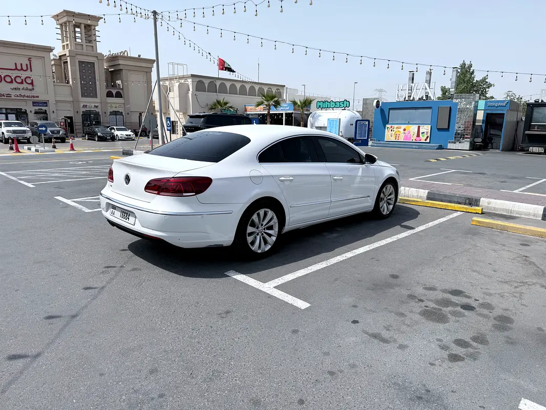 Volkswagen CC 2015 — photo 1 of 7