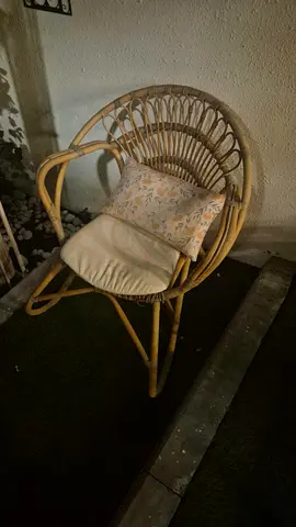 Rattan wicker accent chair with cushions