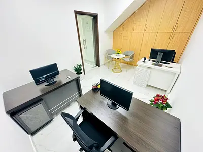Elegant Workspace | Prime Area | Close to Metro | Fully Equipped