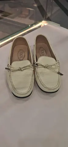 White Tods Leather Loafers - Size Noted Inside