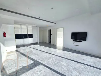 Full canal view -with kitchen appliances