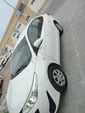 Toyota Yaris 2015 | White | Excellent Condition | Well Maintained