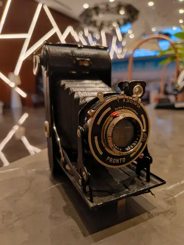 Vintage Balda Juwella Folding Camera (1930s, Germany) – 6x9 Medium Format