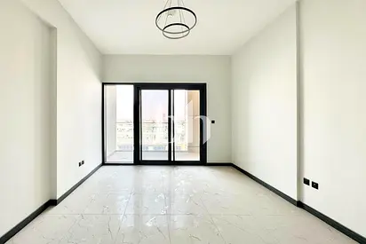 Community View | 12 Cheques | Ready To Move