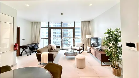 Bright Spacious | Vacant | Fully Furnished