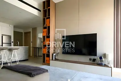 Spacious Layout | Vacant | Elegant and stylish