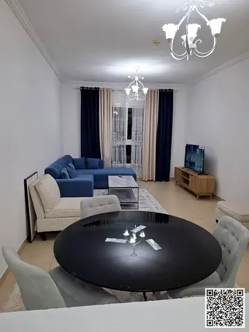 للايجارغرفه وصاله مفروشه بعجمان بفرش نظيف ومرتب  _ الجرف 2 _ ابراج الياسمين  _ شامل جميع الفواتير والانترنت _  مفروش بالكامل بأثاث أنيق