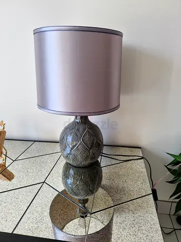 Table lamp