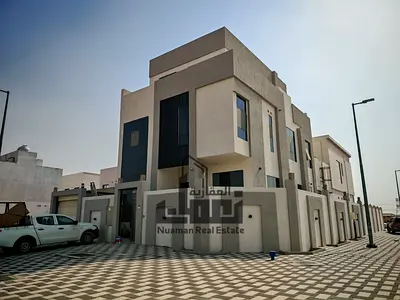 فيلا للبيع فى حوشى بمساحة 3400قدم 6غرف نوم تصريح ارضى واول و50%روف السعر 3000000