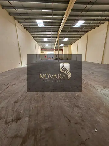 A unique opportunity to rent two adjacent warehouses in a prime location suitable for various industrial and commercial activities, with an area of