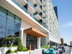 High Ceiling | Shell &amp; Core | Next to Park