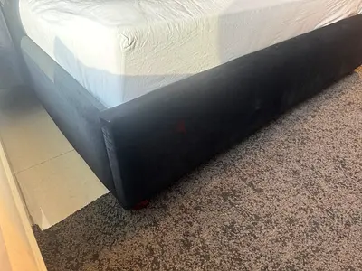 King size upholstered bed base with mattress تخت مع الفرشه