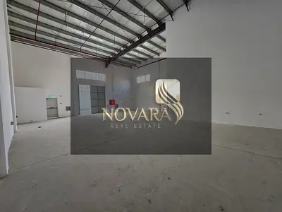 للإيجار السنوي في عجمان – مستودع جديد بمساحة 3,000 قدم مربع في الجرف الصناعية بموقع استراتيجي قريب من الشوارع الرئيسية