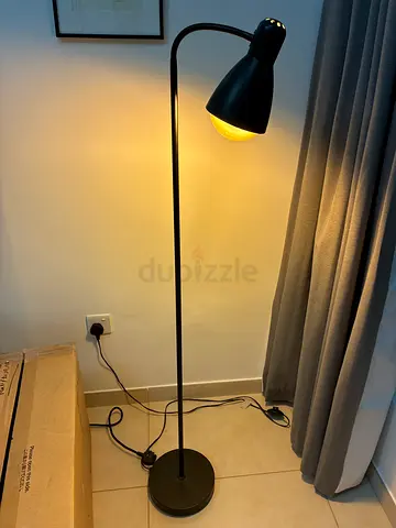 Floor lamp