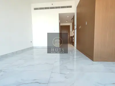بدون ثلاجة | غير مفروش | شيكات متعددة | حالة ممتازة