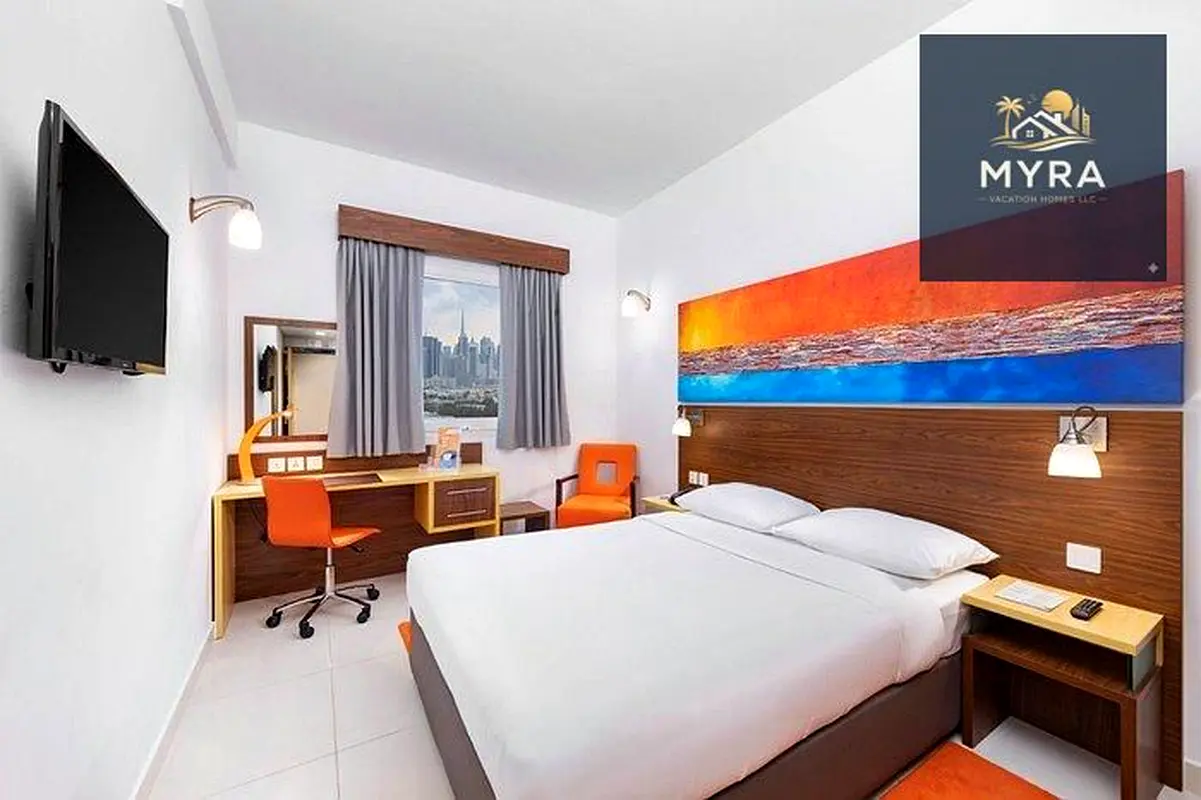 No Comission ! Without Kitchen ! Monthly Payment ! Hotel Room ! Free Housekeeping ! Gym l Pool ! Parking !