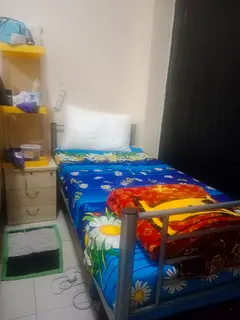 Executive bed space for bachelor