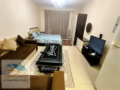 استديو مفروش للإيجار الشهري في إمارة عجمان متوفر في أبراج الياسمين بمنطقة الجرف 2، ويتميز بموقع حيوي مقابل سيتي سنتر عجمان وقريب من جميع الخدمات الأسا