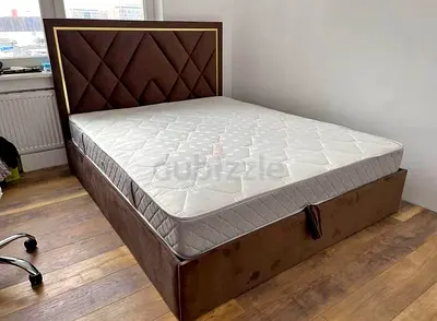 King Size Fully Customisable Bedframe Brand New Luxury,Hydraulic Storage Can be Installed