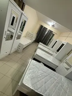 Bedspace available near sharaf dg metro