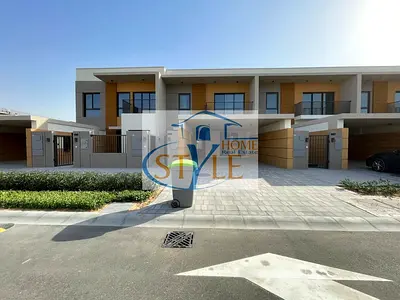 تاون هاوس 3 غرف نوم للبيع في مجتمع أزهى, العامرة