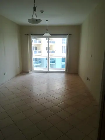 SPECIOUS | HIGH FLOOR | VACANT