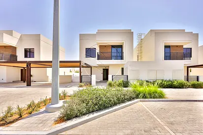 Single Row | Semi Corner and High End Location