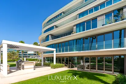 Vacant | Panoramic Sea & Sunset | Iconic Living