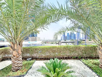 Sweeping City Panorama | Oversized APT | Turnkey