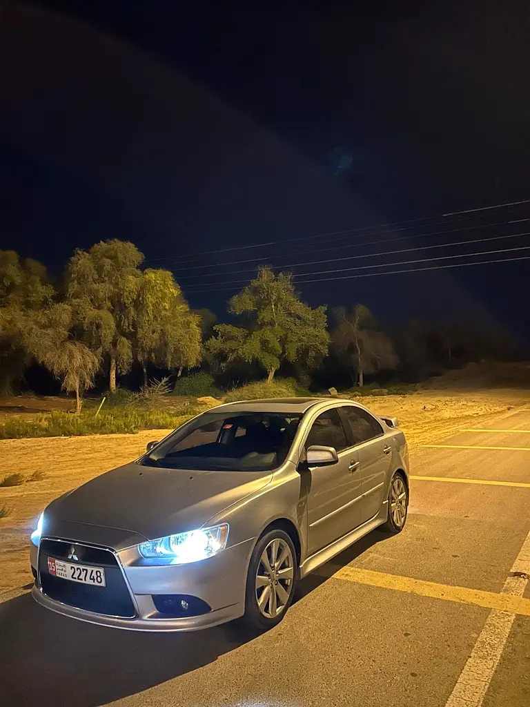 Mitsubishi Lancer 2014 — photo 1 of 5