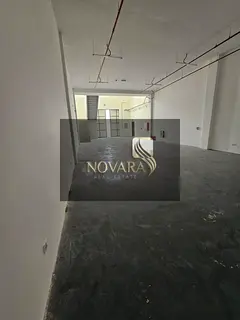 Ready-to-move-in warehouse for rent in Al Jurf Industrial Area 3, with an area of ​​3000 sq ft a