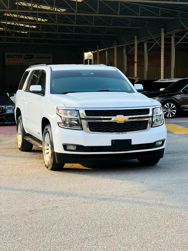 Chevrolet Tahoe 2016 — photo 1 of 8