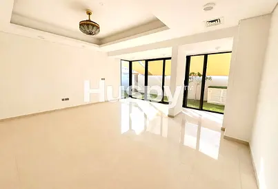 Corner Unit | With Maids | Vacant